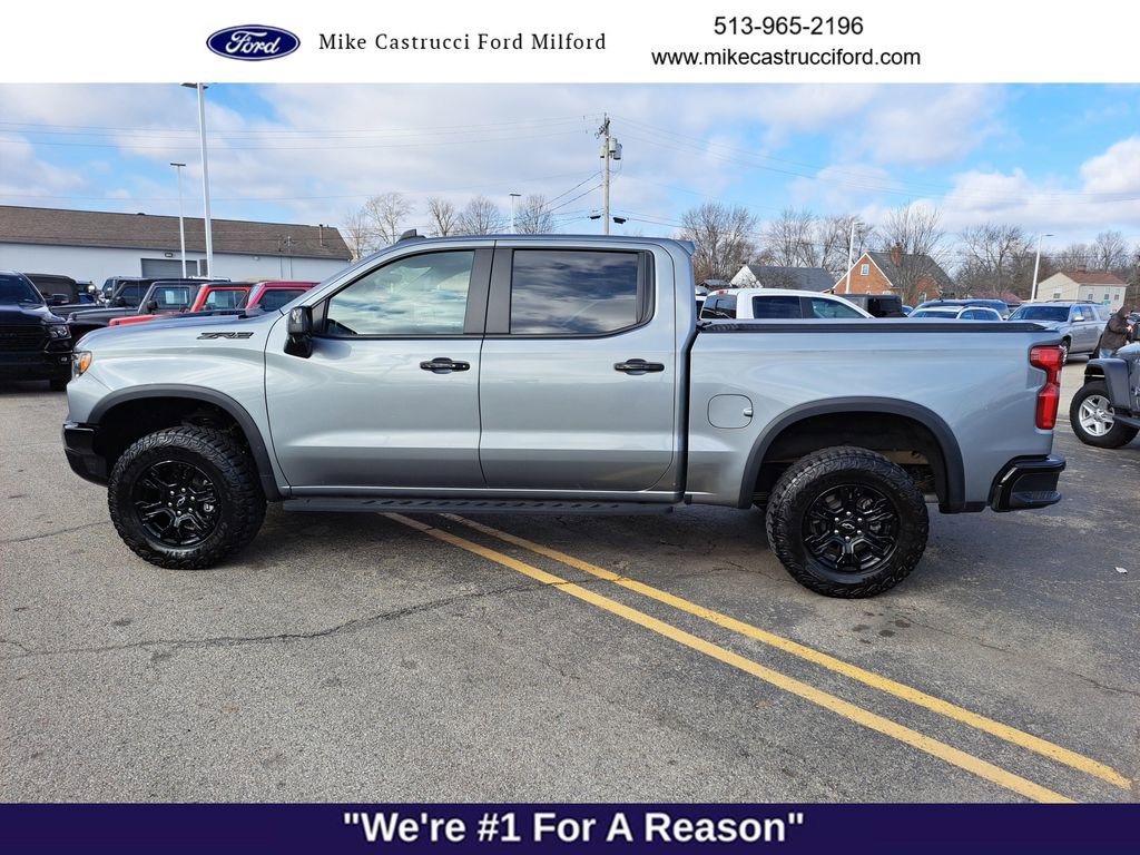 Used 2024 Chevrolet Silverado 1500 ZR2 w/ Technology Package image 2