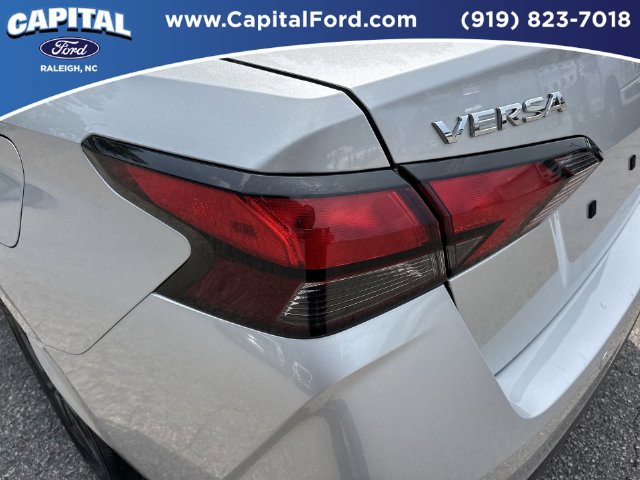 Used 2025 Nissan Versa SV FWD image 15
