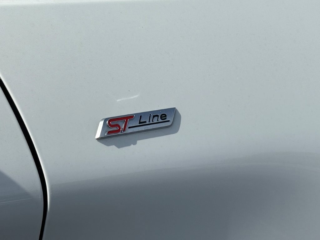 Certified 2025 Ford Explorer ST-Line w/ ST-Line Street Pack image 8