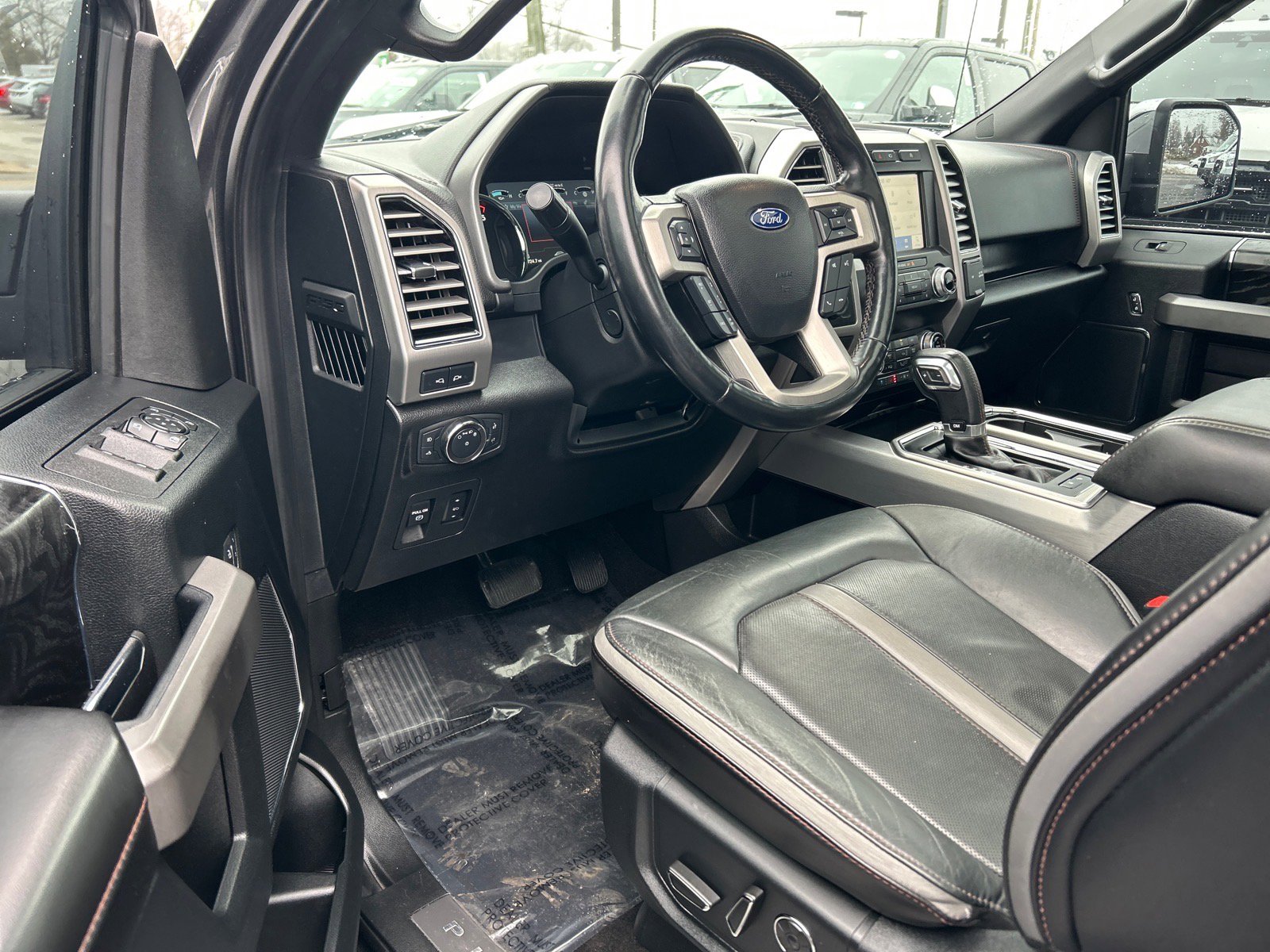 Certified 2019 Ford F150 Platinum w/ Equipment Group 701A Luxury image 7