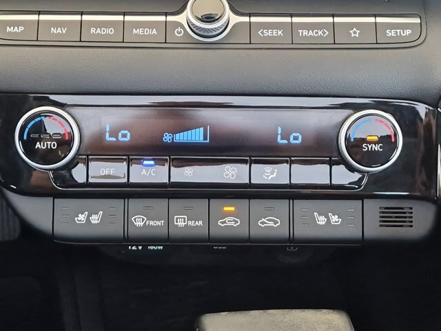 Used 2023 Hyundai Elantra Limited FWD image 26