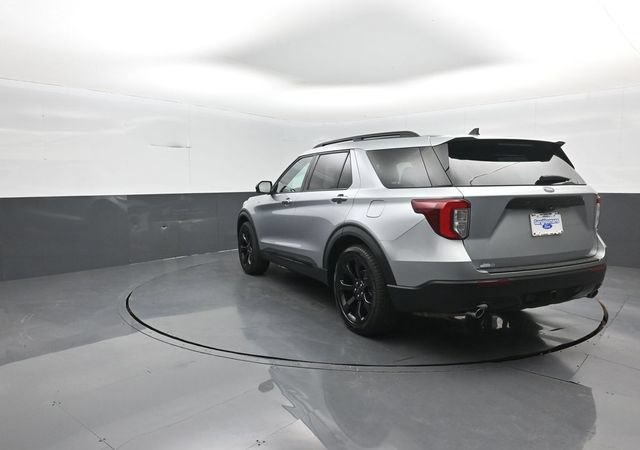 Certified 2023 Ford Explorer ST-Line w/ Class IV Trailer Tow Package RWD image 5