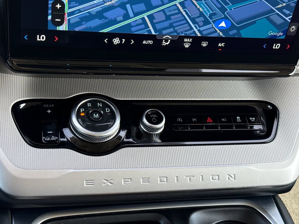 Certified 2025 Ford Expedition Active RWD image 23