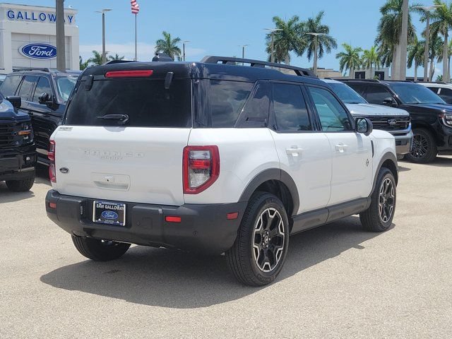 Certified 2025 Ford Bronco Sport Outer Banks w/ Outer Banks Tech Package+ AWD/4WD image 28
