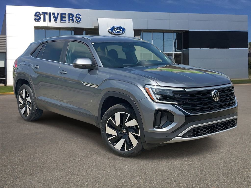 Used 2024 Volkswagen Atlas Cross Sport SE FWD image 1