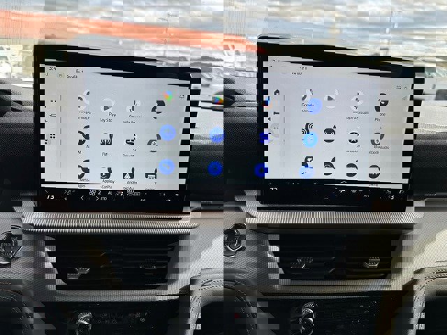 Certified 2025 Ford Explorer Active image 28