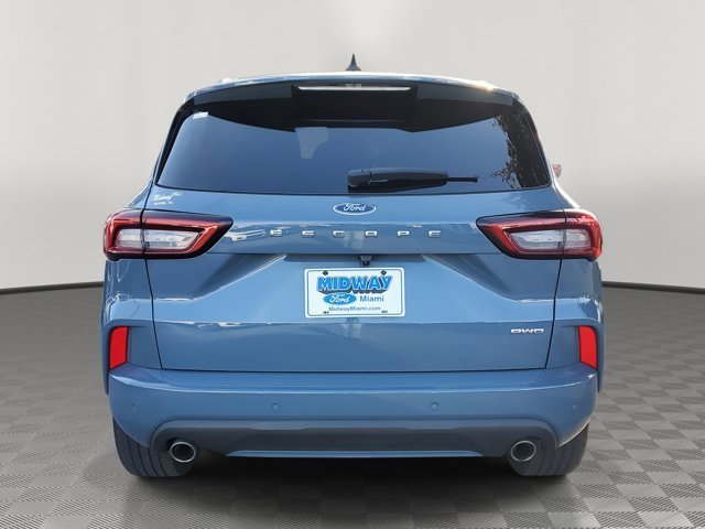 Certified 2023 Ford Escape ST-Line Elite w/ Premium Technology Package image 3