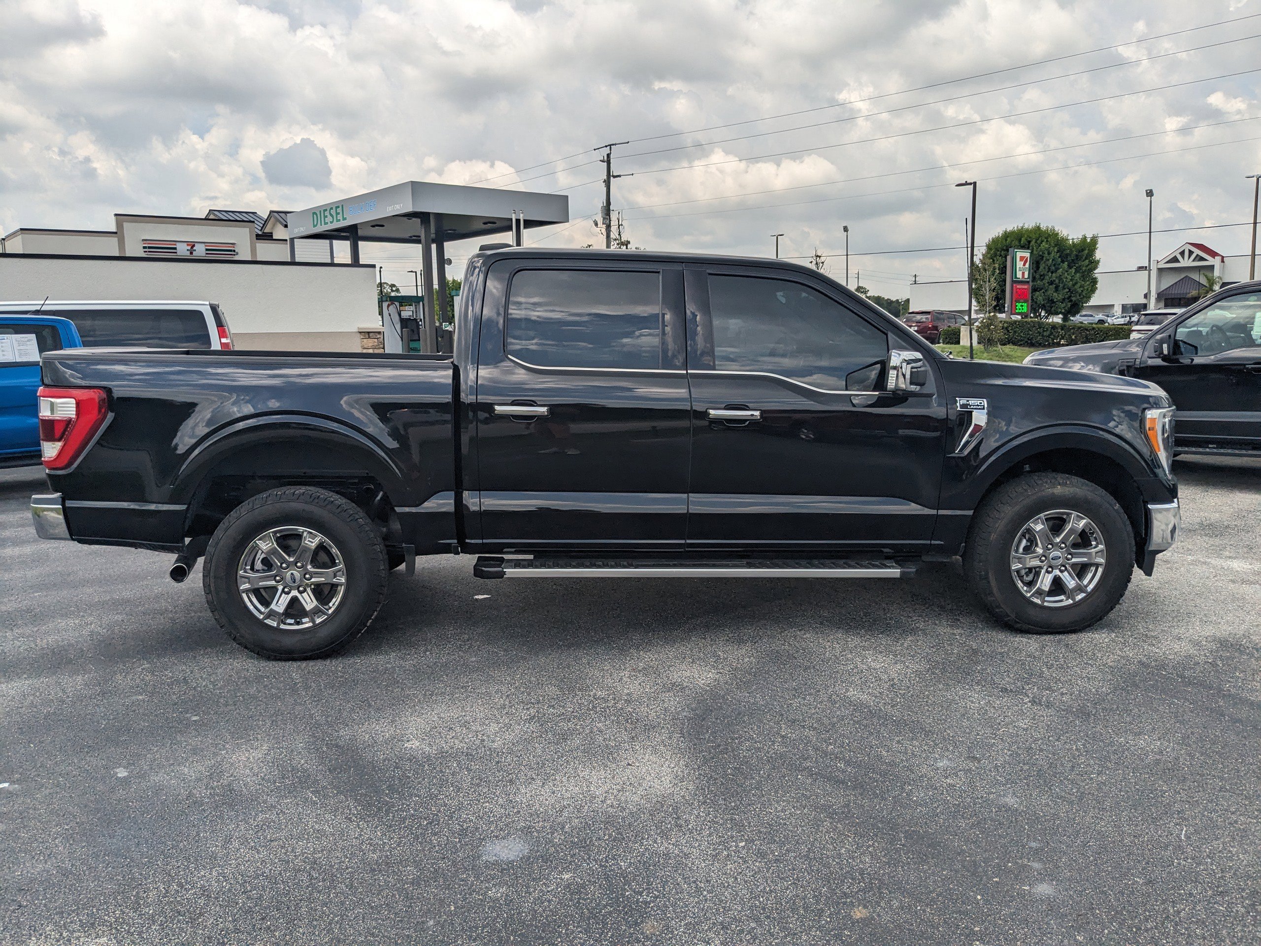 Certified 2022 Ford F150 Lariat image 3