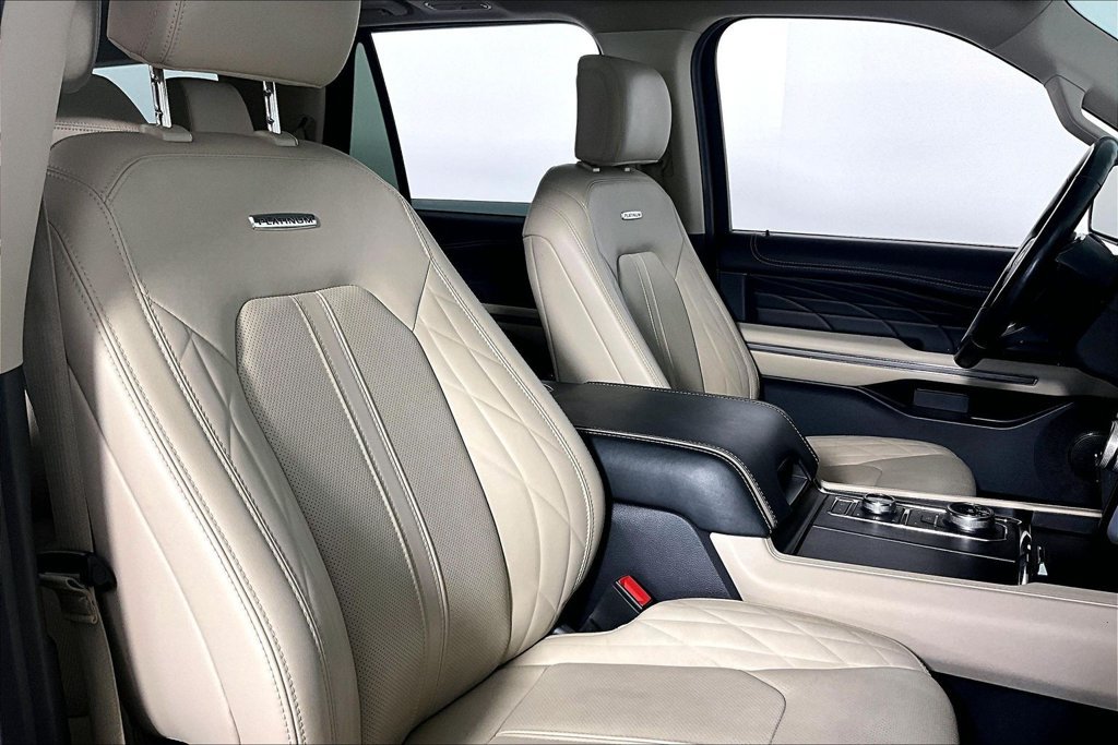 Certified 2023 Ford Expedition Platinum AWD/4WD image 7
