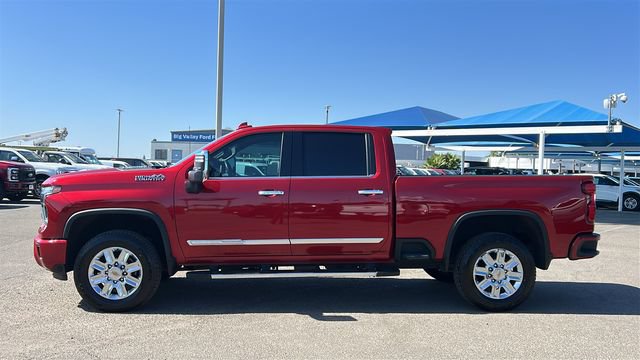 Used 2024 Chevrolet Silverado 2500 High Country w/ High Country Premium Package AWD/4WD image 7