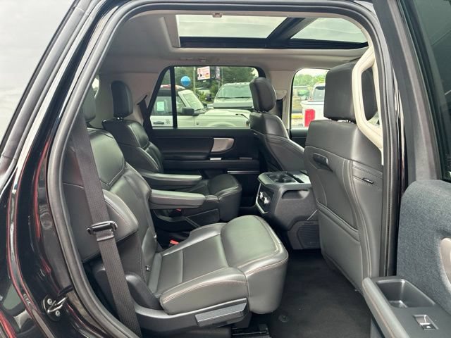Certified 2025 Ford Expedition Active AWD/4WD image 51