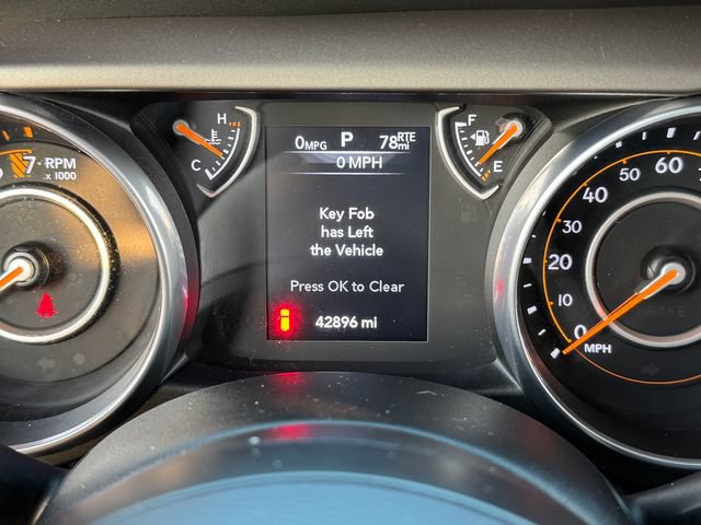 Used 2018 Jeep Wrangler Sport AWD/4WD image 21