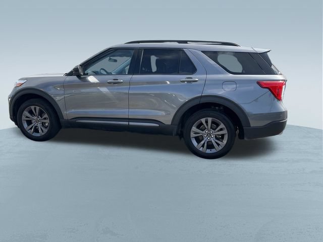 Certified 2024 Ford Explorer XLT w/ Equipment Group 202A AWD/4WD image 10