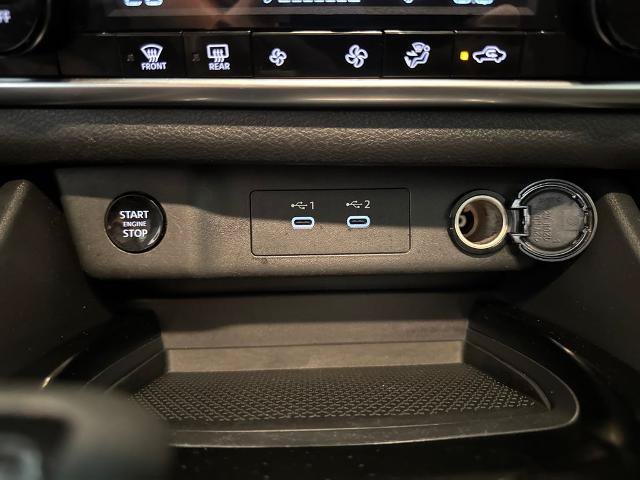 Used 2024 Nissan Rogue SV FWD image 28
