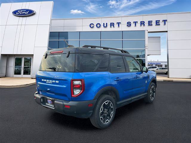 Certified 2025 Ford Bronco Sport Outer Banks w/ Outer Banks Tech Package+ AWD/4WD image 5