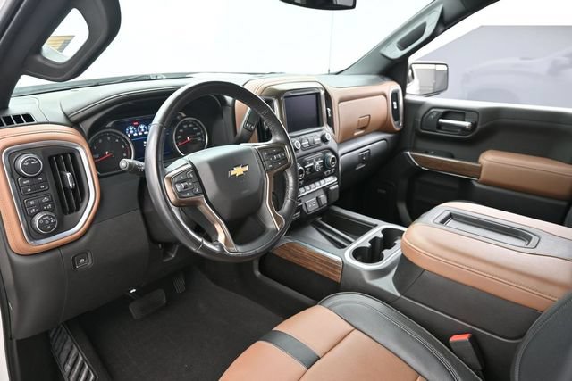 Used 2022 Chevrolet Silverado 1500 High Country AWD/4WD image 11