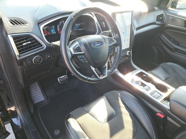 Certified 2021 Ford Edge ST w/ Equipment Group 401A image 18