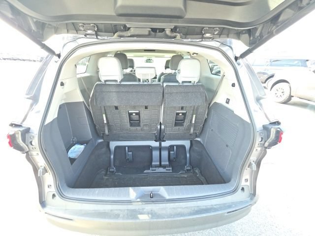 Used 2024 Toyota Sienna XLE w/ XLE Plus Package AWD/4WD image 29