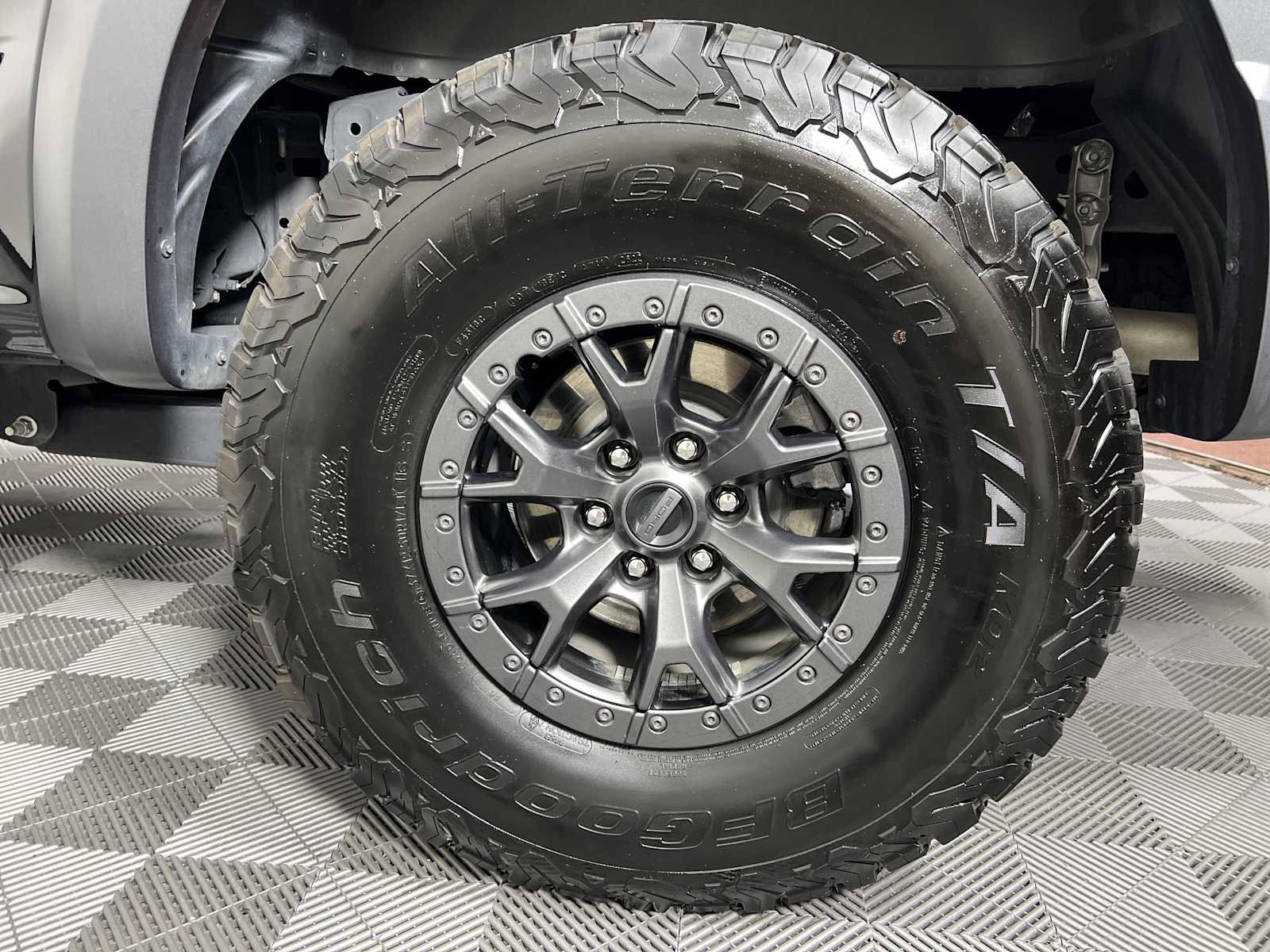 Certified 2022 Ford F150 Raptor w/ Raptor 37 Performance Package AWD/4WD image 18
