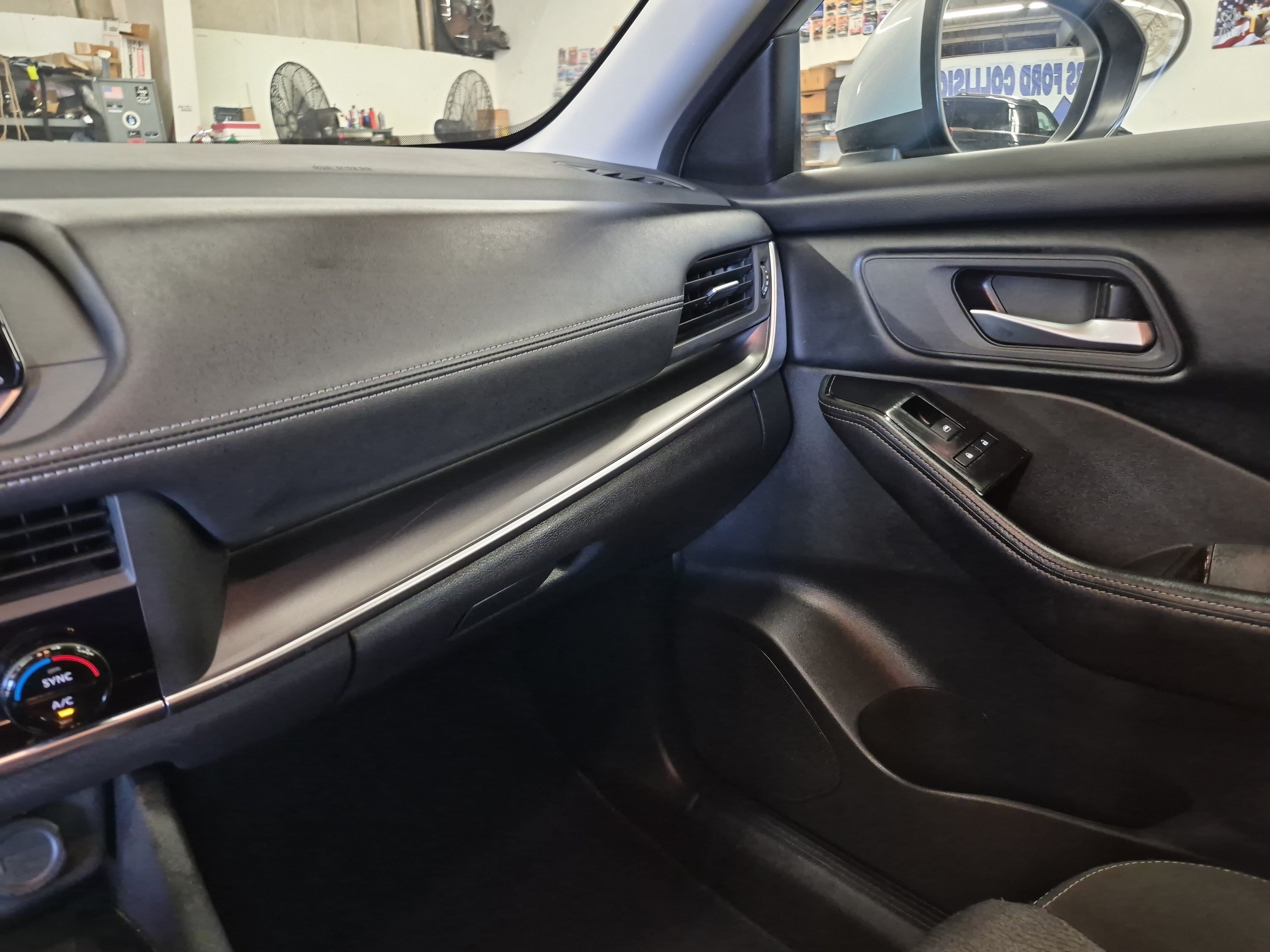 Used 2024 Nissan Rogue SV AWD/4WD image 20