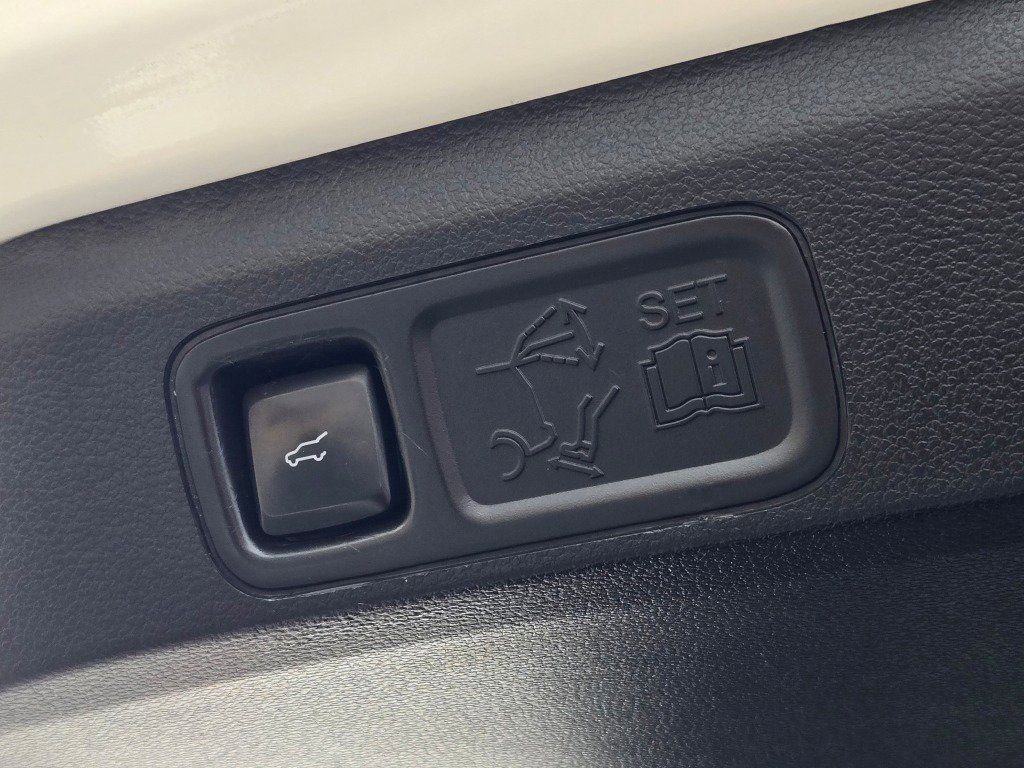 Certified 2021 Ford Expedition Max Limited image 19