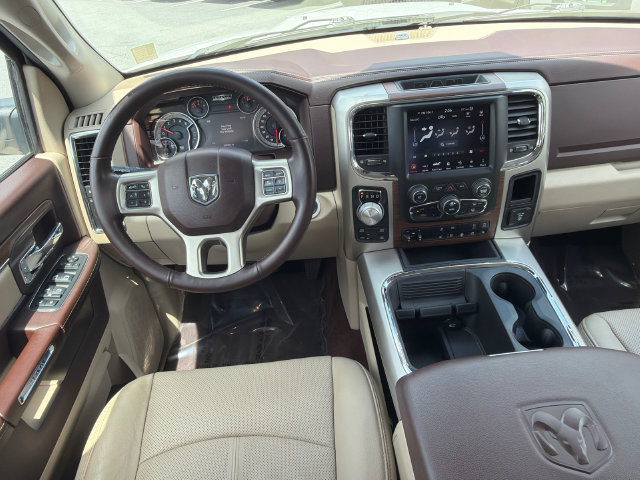 Used 2018 RAM 1500 Laramie w/ Convenience Group AWD/4WD image 23