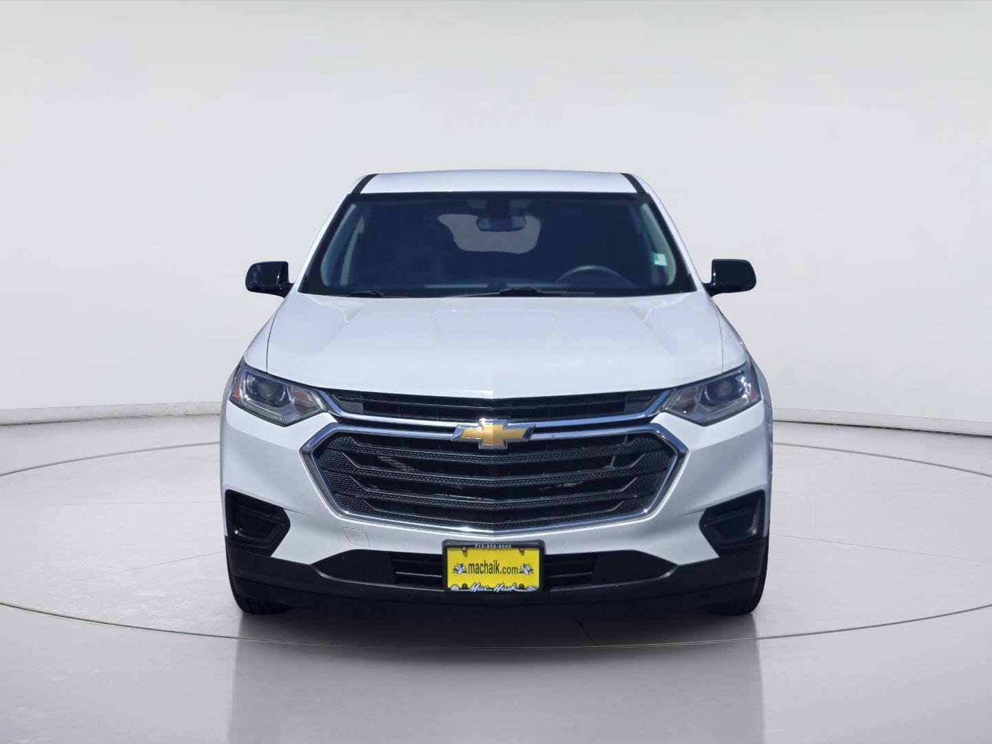 Used 2020 Chevrolet Traverse LS FWD image 2