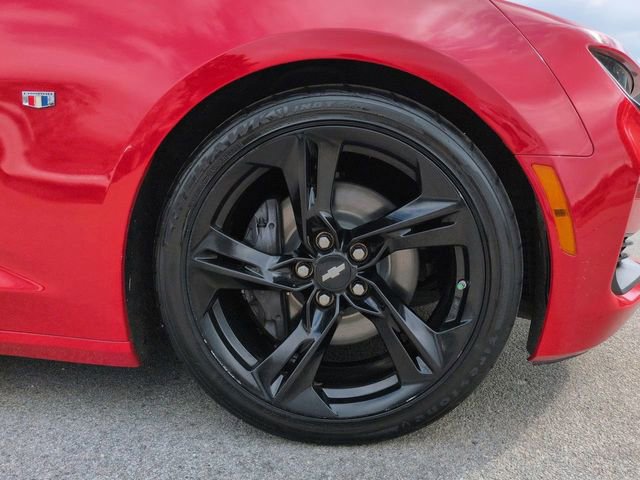 Used 2019 Chevrolet Camaro SS w/ Black Appearance Package image 11