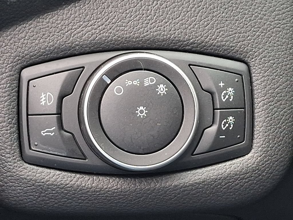 Certified 2018 Ford Escape SE w/ SE Sync 3 Package AWD/4WD image 25