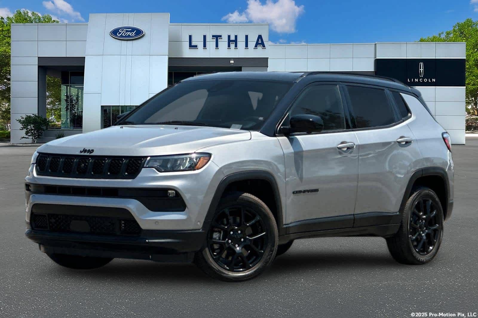 Used 2023 Jeep Compass Latitude w/ Convenience Group AWD/4WD video 1