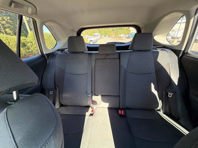 Used 2025 Toyota RAV4 XLE AWD/4WD image 31