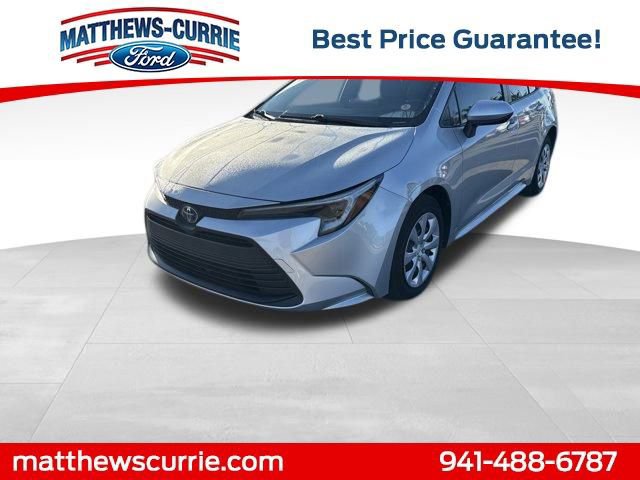 Used 2024 Toyota Corolla SE image 1