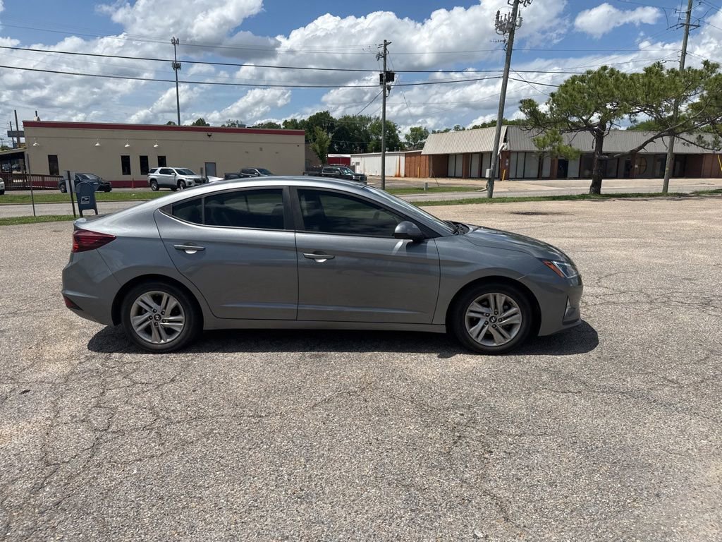 Used 2019 Hyundai Elantra SEL FWD image 16