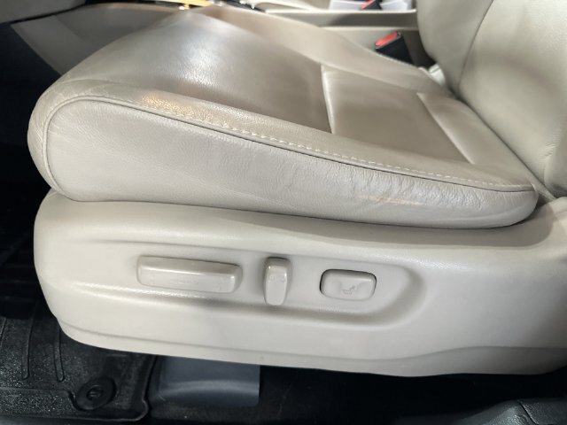 Used 2019 Honda Pilot Touring image 18