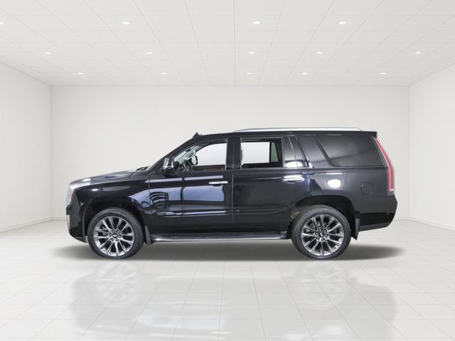 Used 2020 Cadillac Escalade Luxury w/ Escalade Sport Edition AWD/4WD image 4