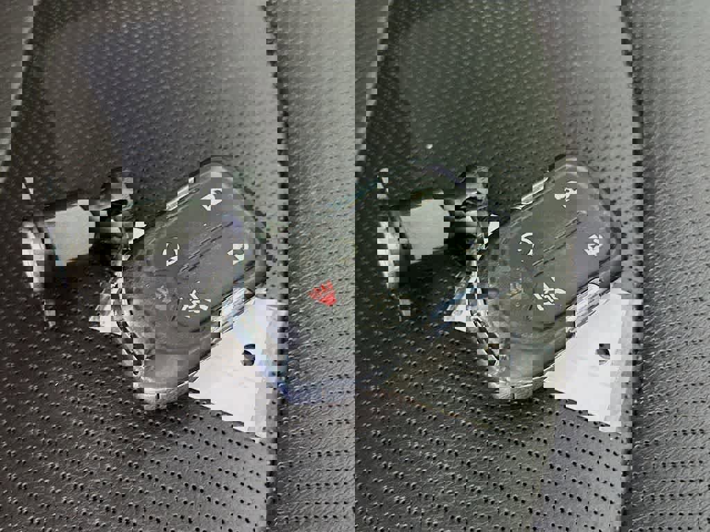 Used 2023 GMC Terrain SLT image 24