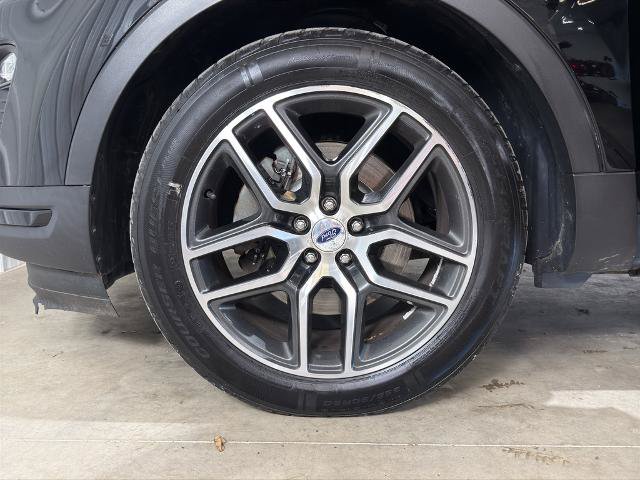 Certified 2018 Ford Explorer Sport w/ Equipment Group 401A AWD/4WD image 15