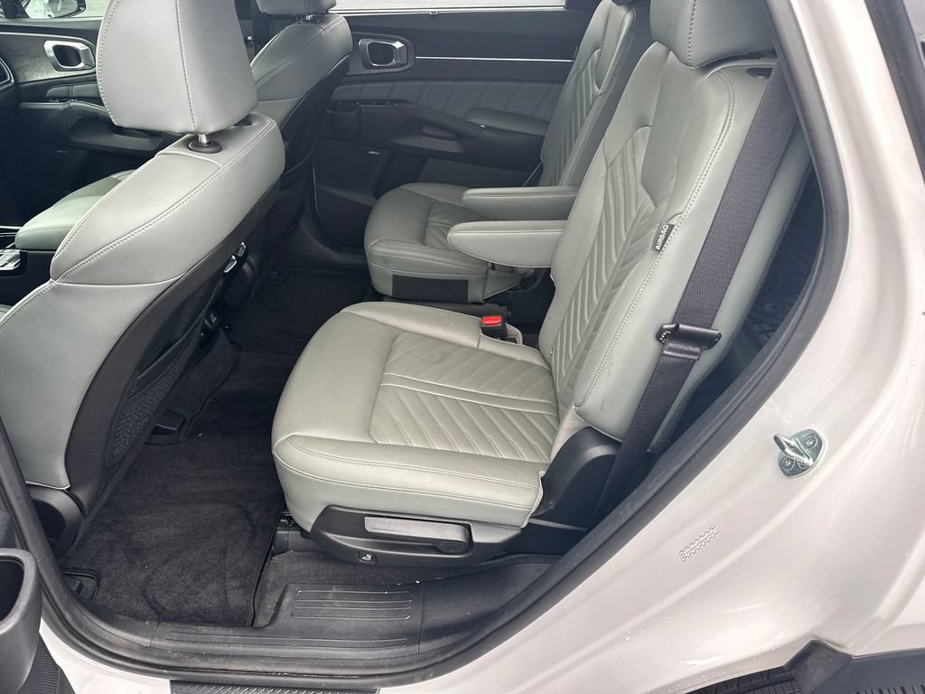 Used 2024 Kia Sorento SX Prestige w/ Sage Leather Package AWD/4WD image 21