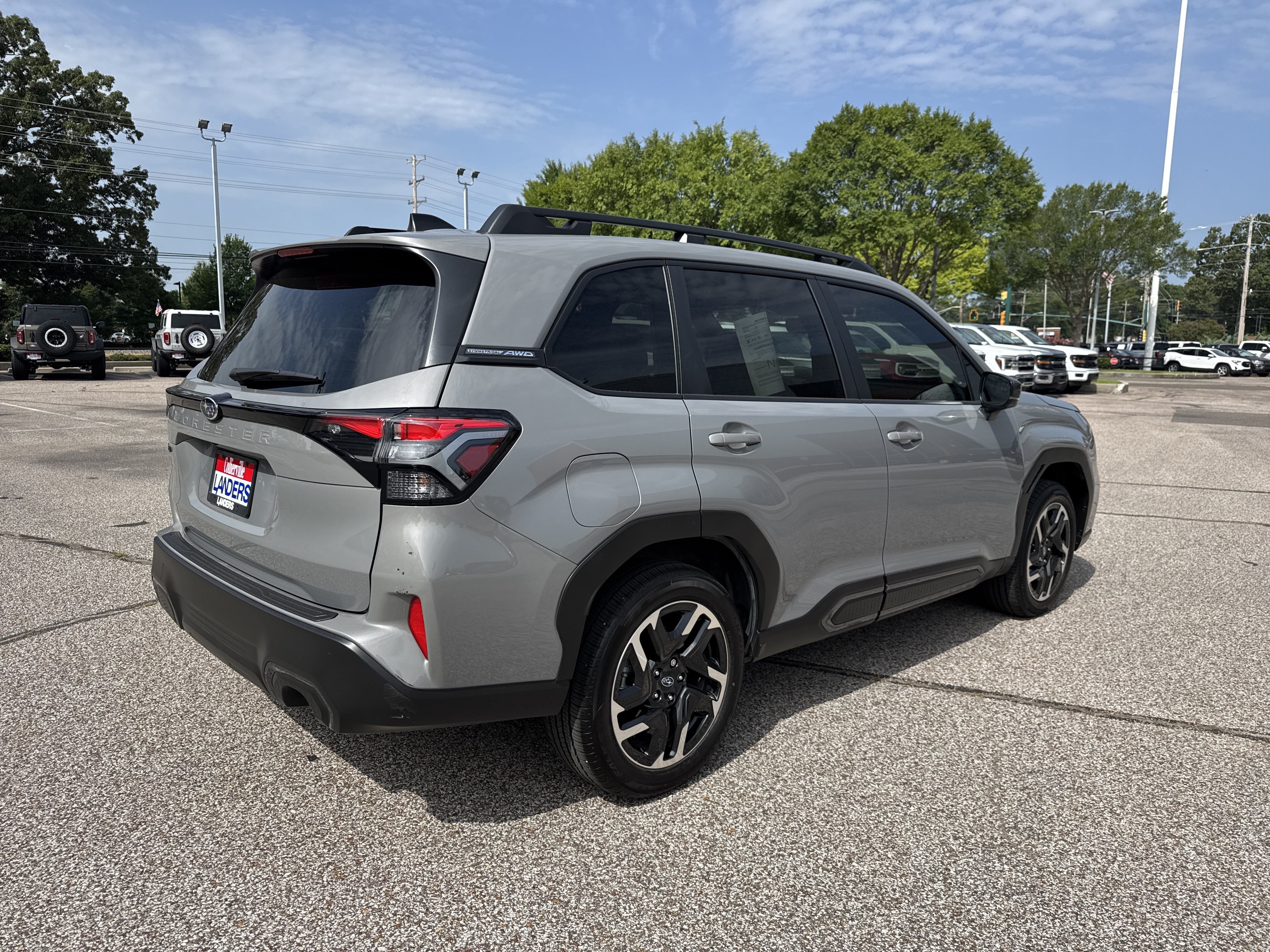 Used 2025 Subaru Forester Limited w/ Popular Package #2 AWD/4WD image 3