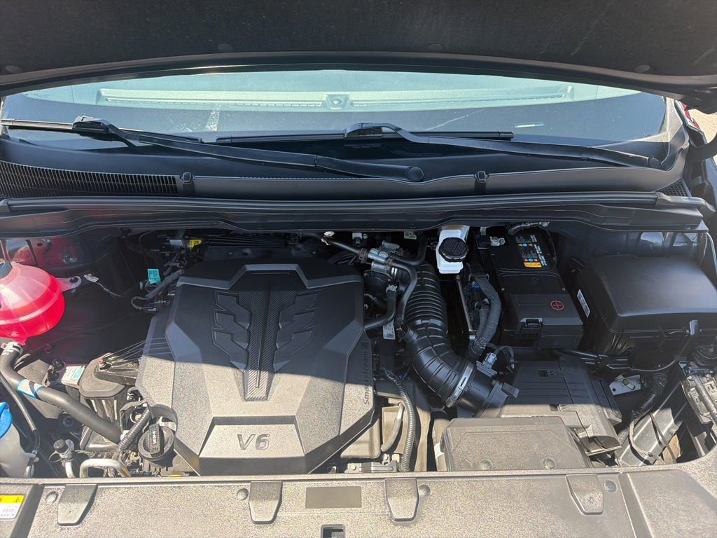 Used 2024 Kia Carnival LX FWD image 33