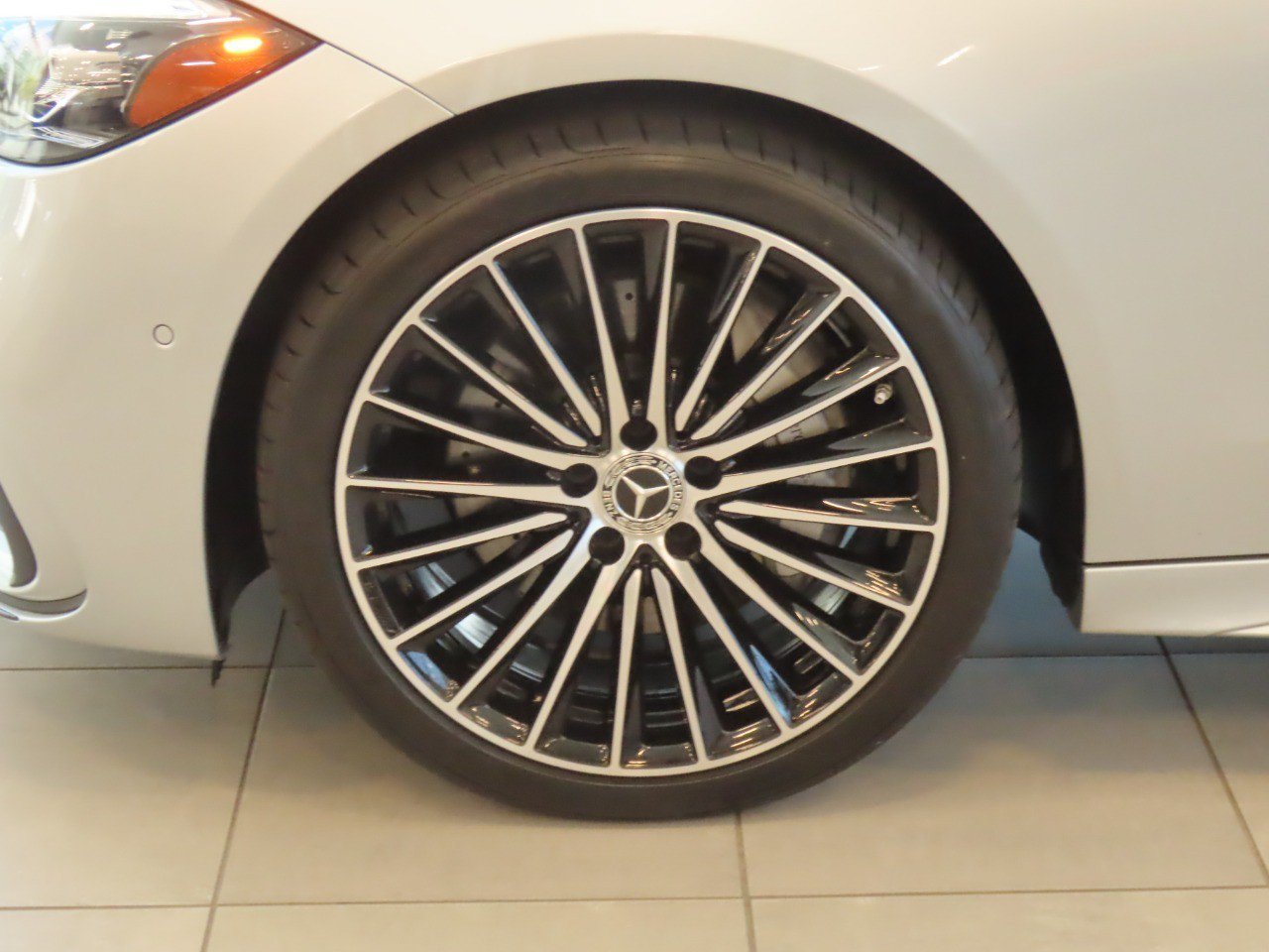 Used 2023 Mercedes-Benz C 300 Sedan image 7