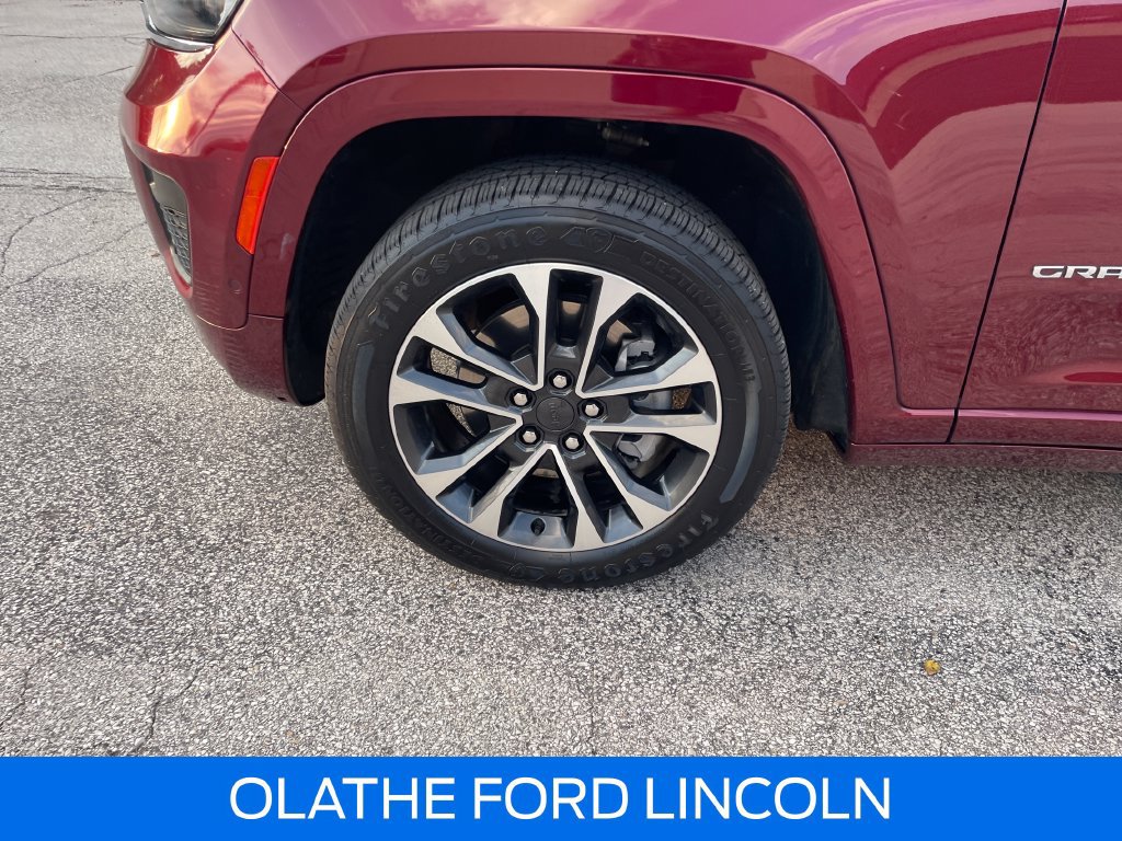 Used 2021 Jeep Grand Cherokee L Overland w/ Luxury Tech Group IV AWD/4WD image 31