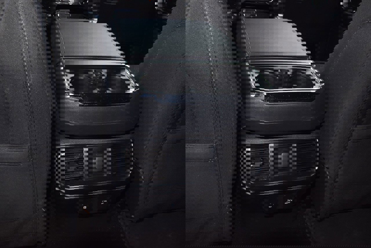 Certified 2022 Ford F150 XLT w/ Equipment Group 302A High image 20