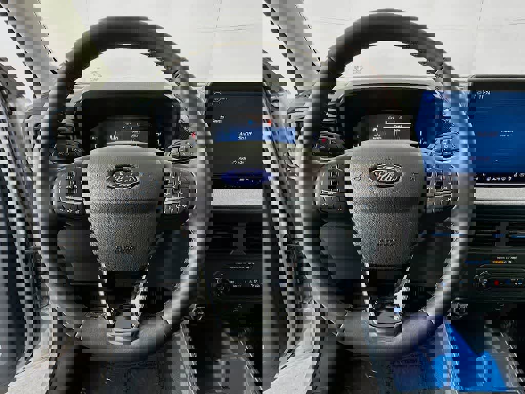 Certified 2025 Ford Maverick XLT w/ XLT Luxury Package image 18