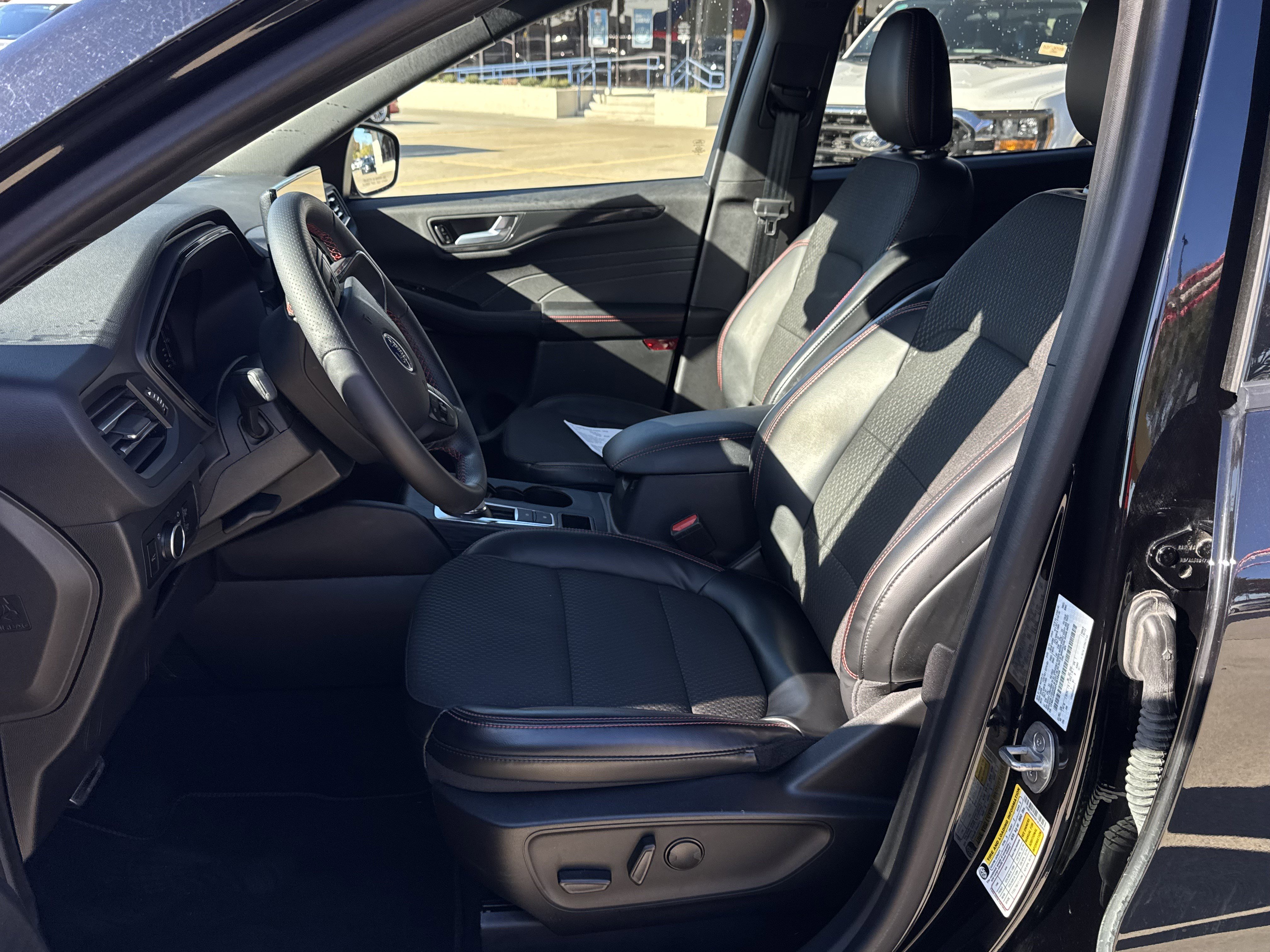 Certified 2023 Ford Escape ST-Line w/ Tech Pack #1 image 14