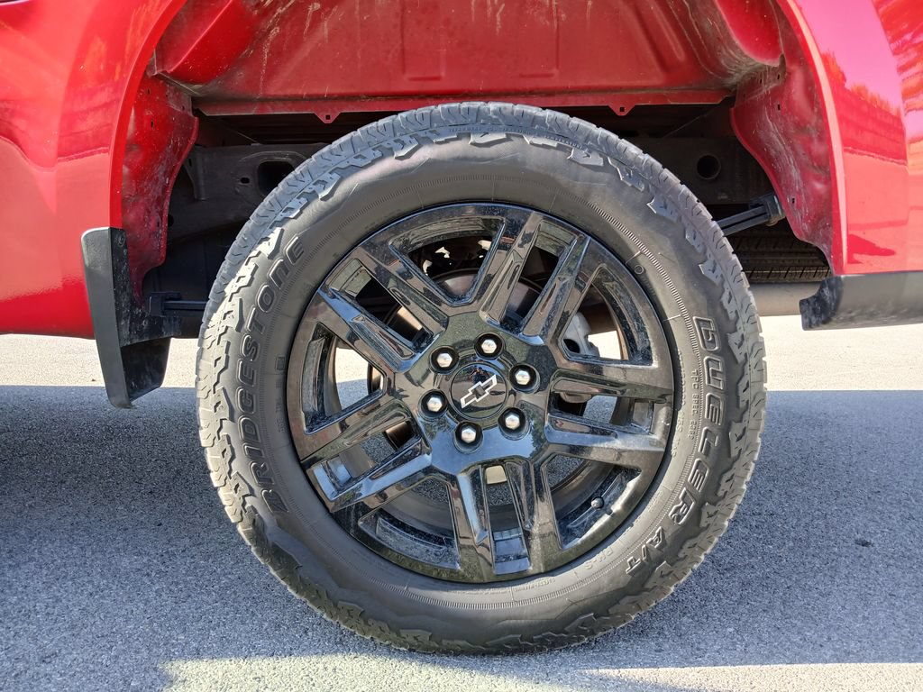 Used 2024 Chevrolet Silverado 1500 LT Trail Boss w/ LPO, Dark Essentials Package AWD/4WD image 24