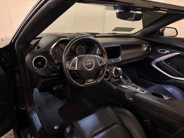 Used 2020 Chevrolet Camaro SS RWD image 6