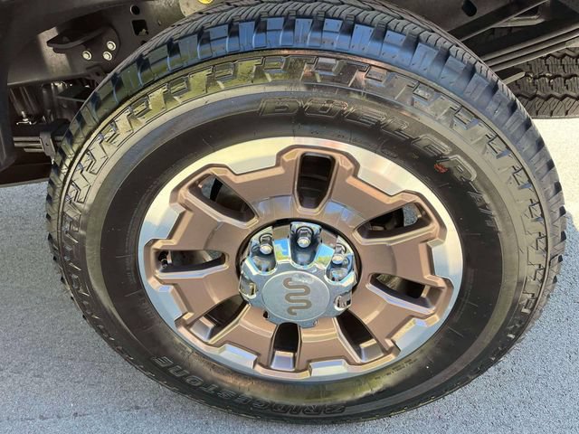 Certified 2025 Ford F350 King Ranch w/ FX4 Off-Road Package AWD/4WD image 12