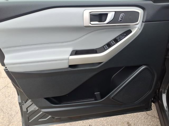 Certified 2023 Ford Explorer XLT w/ Equipment Group 202A image 16