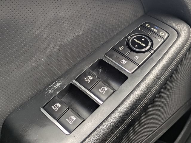 Used 2017 Genesis G80 3.8 RWD image 22